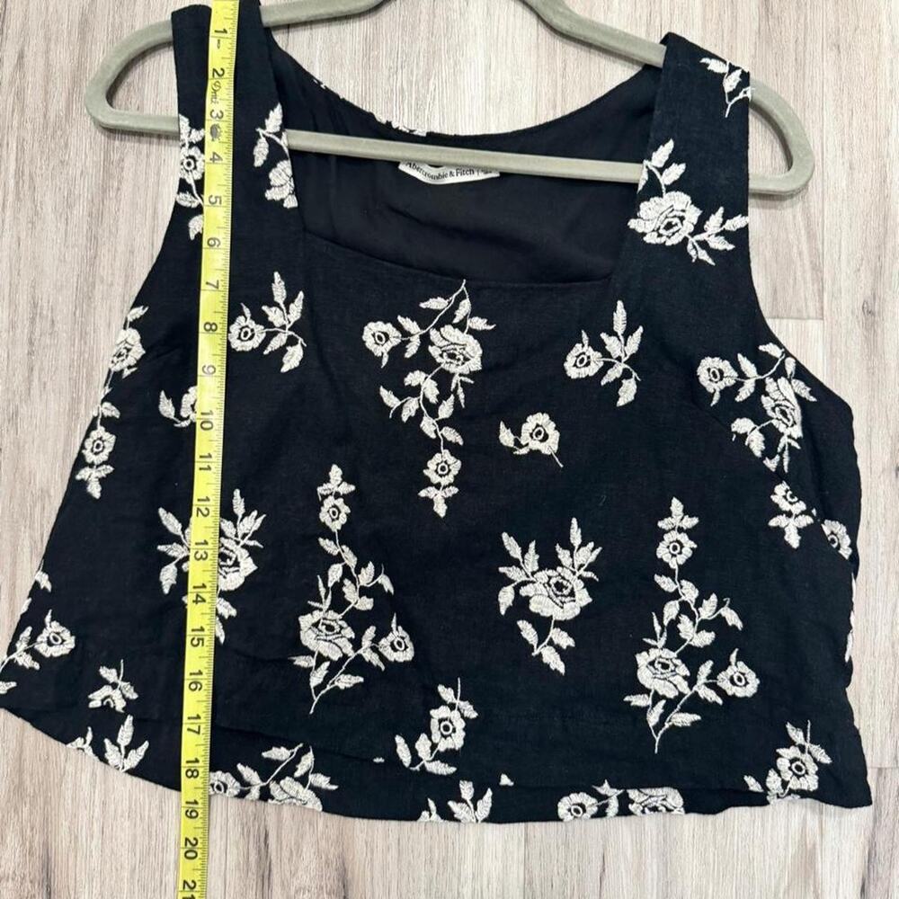 Abercrombie fitch black square top